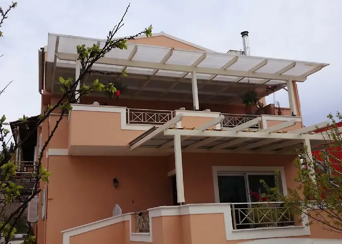 فيلة Corfu Potamaki Kompítsion